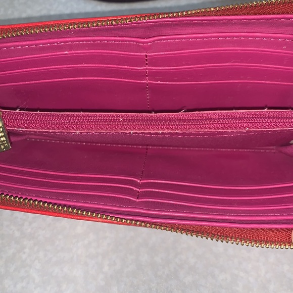 Fossil Zip Around Wallet - Picture 10 of 16